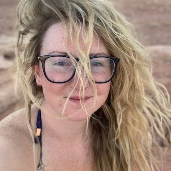 Meet your Posher, Rebekah - Picture 1 of 1